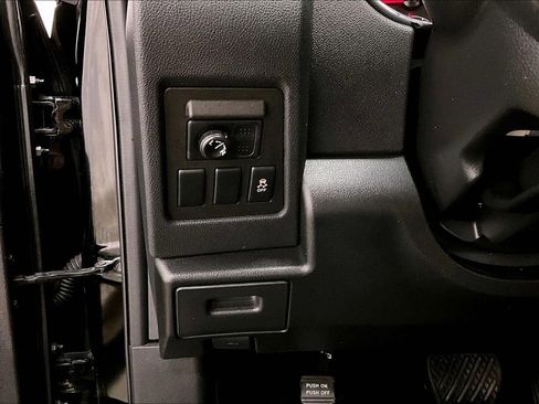 Used 2013 Nissan Rogue S FWD image 12