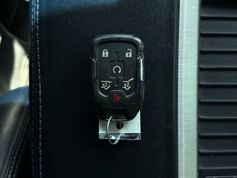 Used 2015 GMC Yukon Denali w/ Premium Package AWD/4WD image 24
