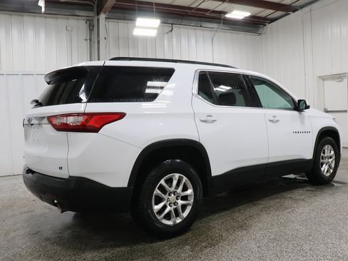 Used 2019 Chevrolet Traverse LT image 3
