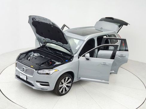 New 2025 Volvo XC90 B6 Plus w/ Protection Package Premier image 15