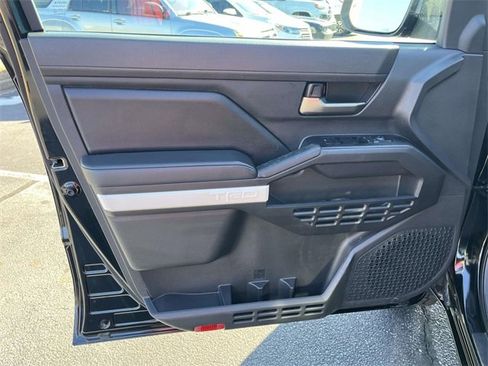 Used 2024 Toyota Tacoma TRD Off-Road image 15