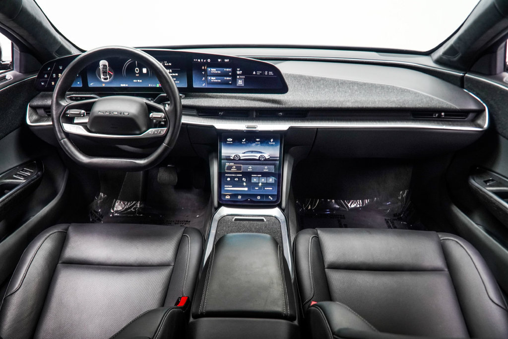 Used 2024 Lucid Air Pure RWD image 7