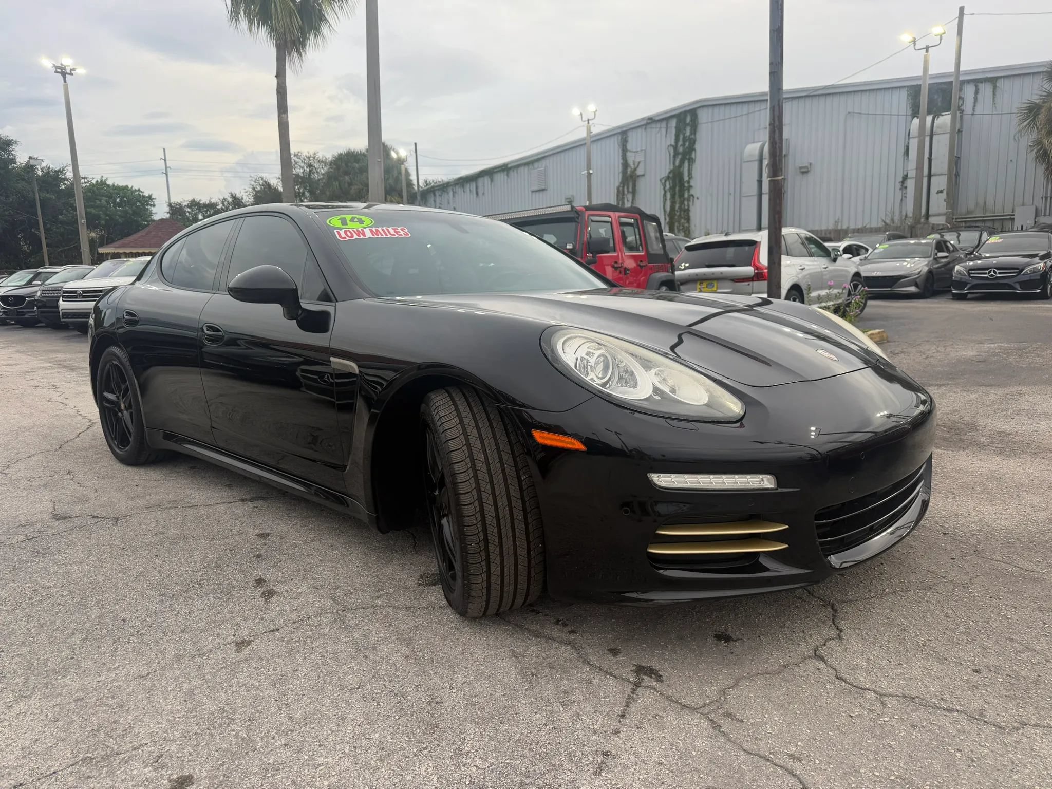 Used 2014 Porsche Panamera 4 AWD/4WD image 3
