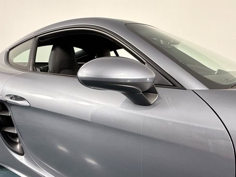 Used 2025 Porsche 718 Cayman RWD image 46