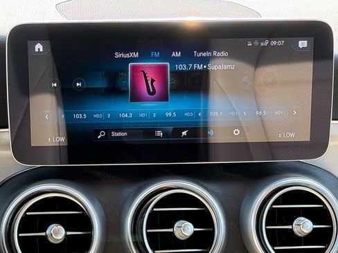 Used 2022 Mercedes-Benz GLC 300 image 18