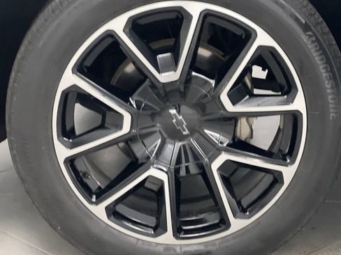 Used 2024 Chevrolet Suburban RST image 67