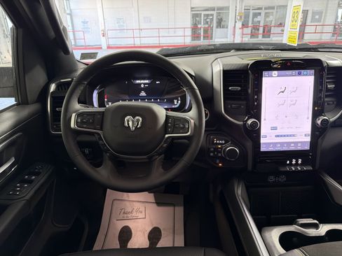 New 2026 RAM 1500 Big Horn AWD/4WD image 16