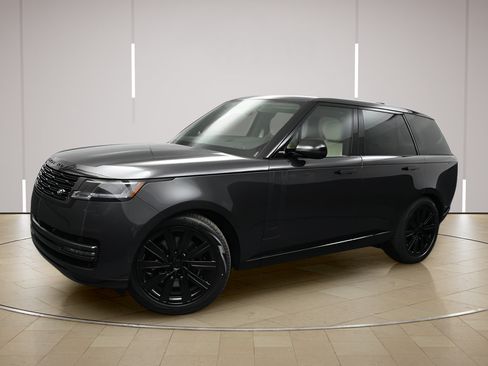 Used 2026 Land Rover Range Rover SE AWD/4WD image 3
