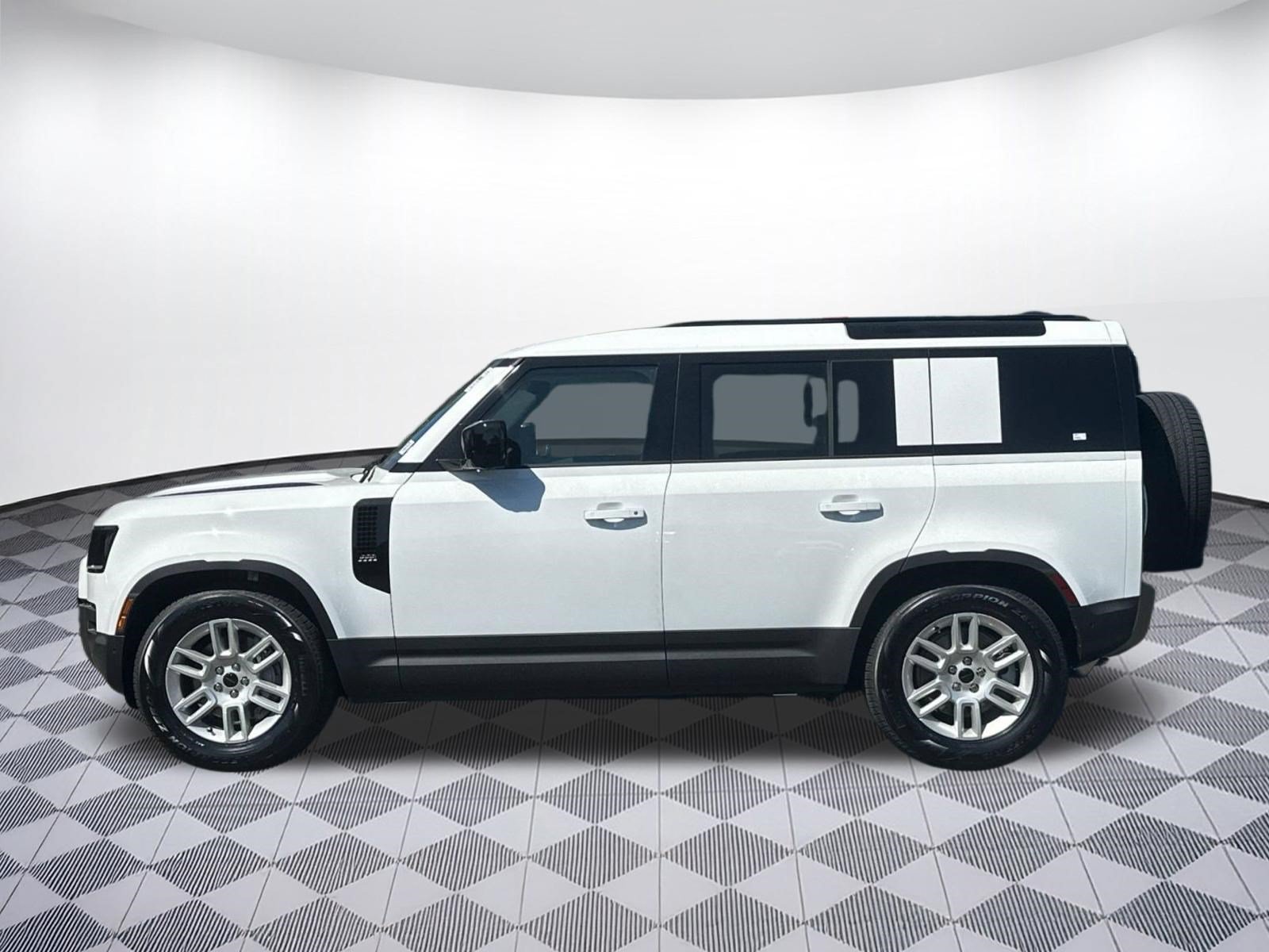 New 2026 Land Rover Defender 110 S AWD/4WD image 2