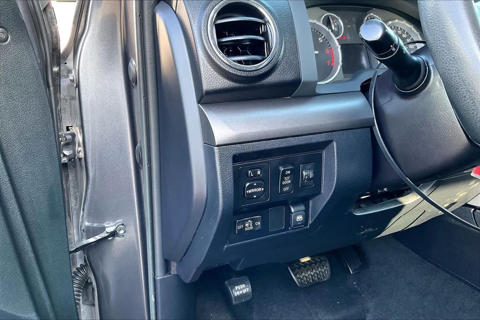 Used 2017 Toyota Tundra SR5 w/ TRD Off Road Package AWD/4WD image 34