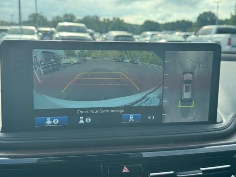 Certified 2026 Acura MDX w/ Advance Package AWD/4WD image 28