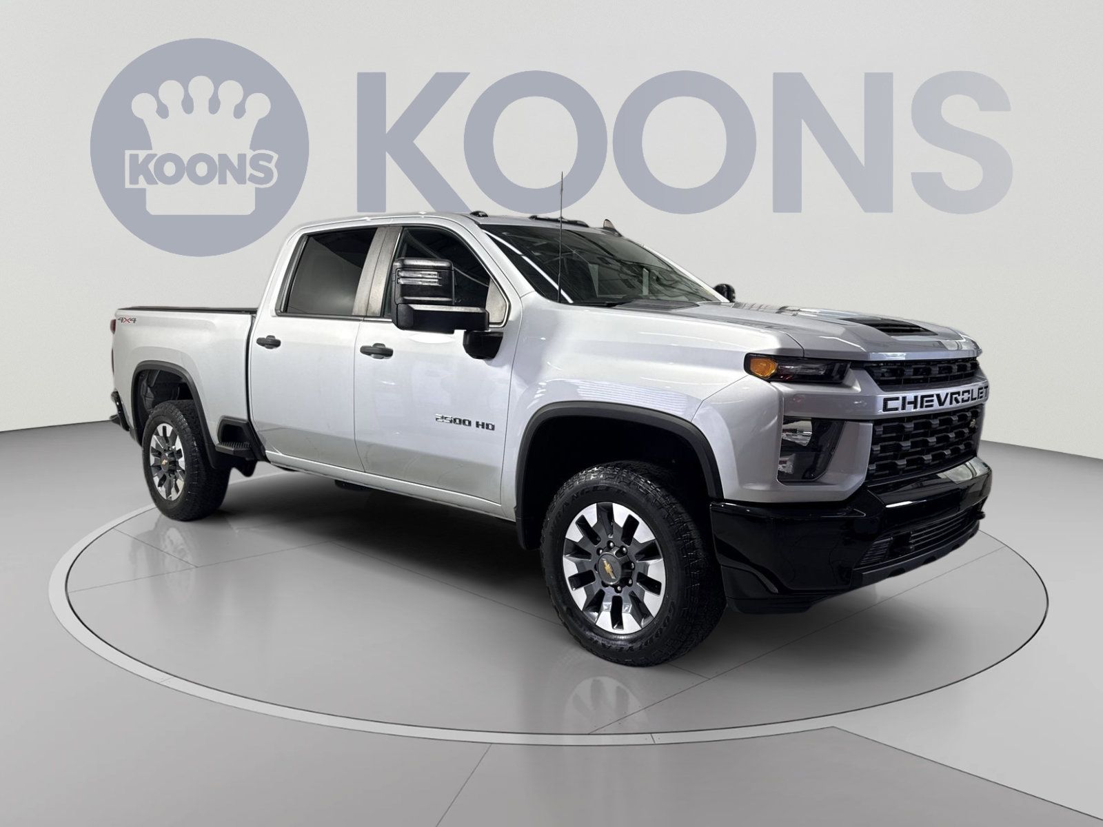Used 2021 Chevrolet Silverado 2500 Custom w/ Custom Value Package AWD/4WD image 2