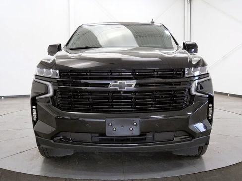 Used 2023 Chevrolet Suburban RST w/ Luxury Package AWD/4WD image 2