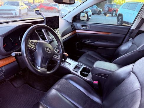 Used 2013 Subaru Outback 2.5i Limited AWD/4WD image 10