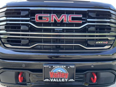 New 2026 GMC Sierra 1500 AT4 w/ AT4 Premium Package AWD/4WD image 32