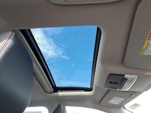 New 2025 Nissan Altima 2.5 SR image 9