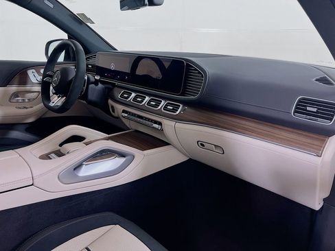 New 2025 Mercedes-Benz GLE 53 AMG 4MATIC Coupe image 31