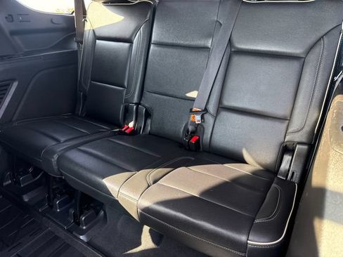Used 2021 Chevrolet Tahoe Premier RWD image 17