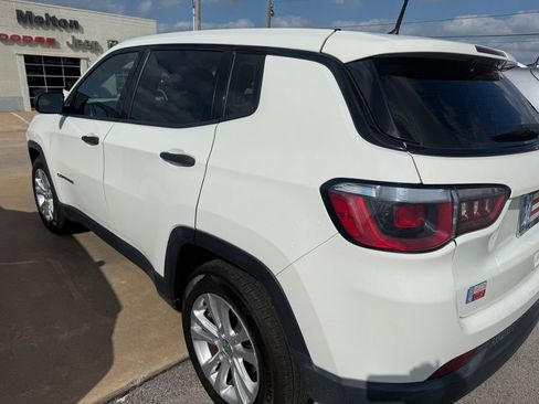 Used 2018 Jeep Compass Sport FWD image 33