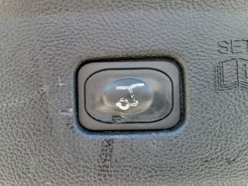 Used 2024 Ford Edge Titanium AWD/4WD image 11
