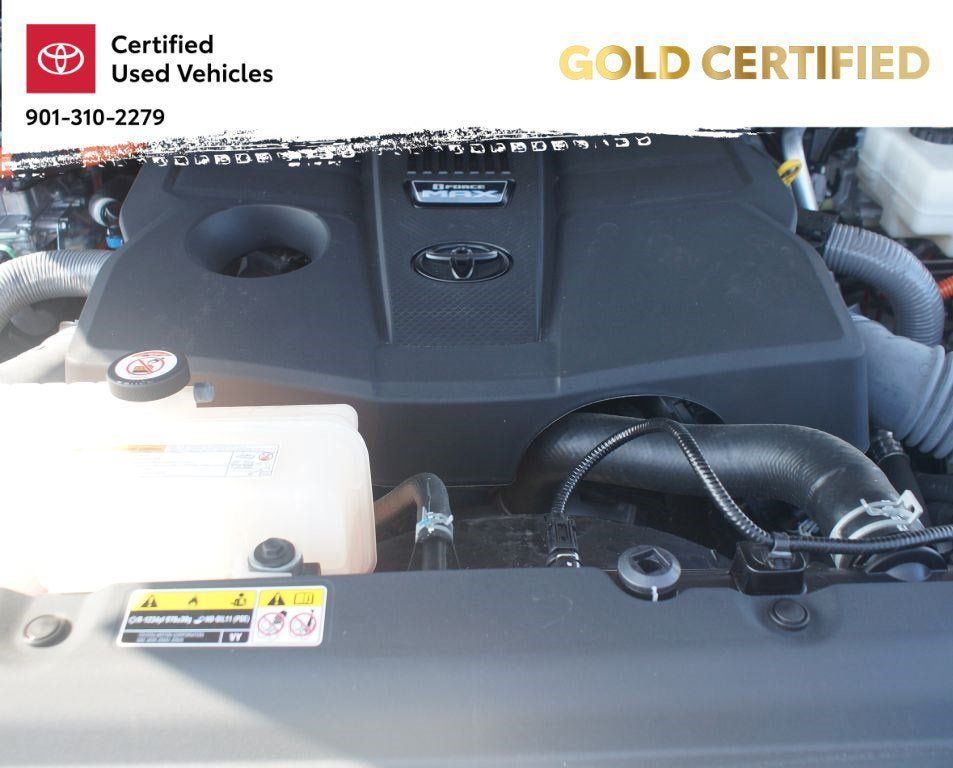 Used 2023 Toyota Sequoia Capstone AWD/4WD image 29