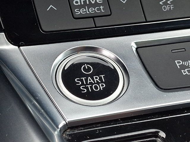 Used 2023 Audi e-tron Premium AWD/4WD image 24