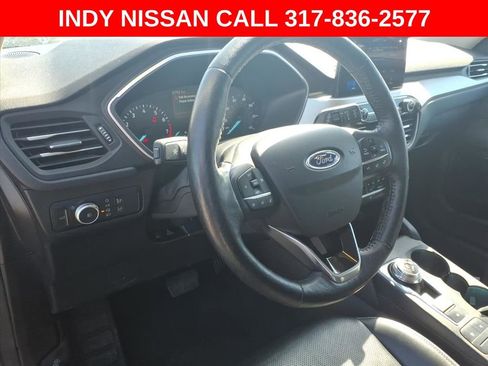 Used 2020 Ford Escape SEL image 16