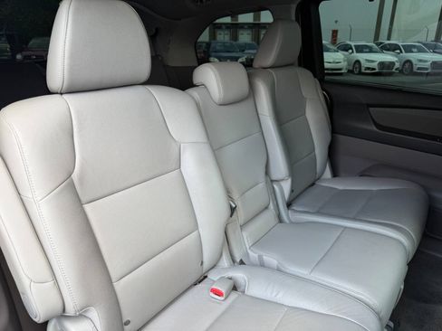 Used 2016 Honda Odyssey EX-L image 37
