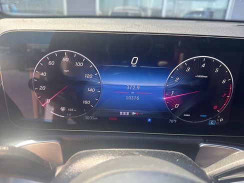 Used 2025 Mercedes-Benz GLB 250 image 11
