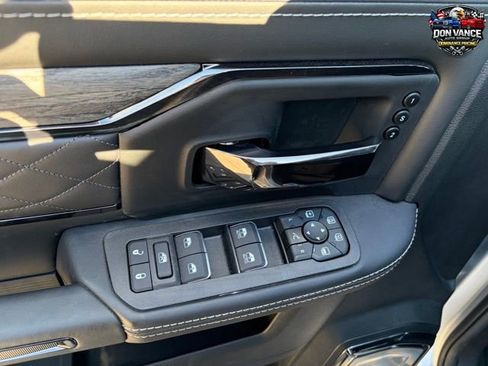 New 2026 RAM 3500 Limited AWD/4WD image 10