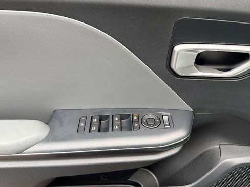 New 2026 Kia K4 LXS image 9