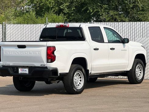 Used 2024 Chevrolet Colorado W/T RWD image 4
