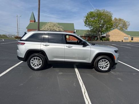 New 2026 Jeep Grand Cherokee Laredo X AWD/4WD image 8
