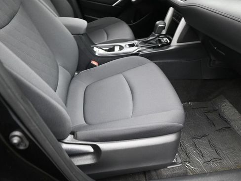 Used 2022 Toyota Corolla Cross LE w/ Moonroof Package FWD image 38