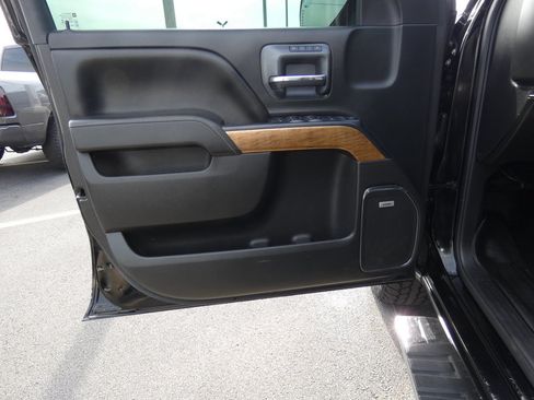 Used 2016 Chevrolet Silverado 1500 LTZ w/ Sport Package AWD/4WD image 26