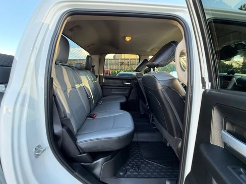 Used 2019 RAM 2500 Tradesman w/ Safety Group AWD/4WD image 18