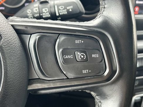 Used 2022 Jeep Wrangler Unlimited Sport AWD/4WD image 22