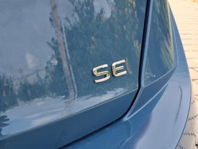 Used 2025 Volkswagen Jetta SE FWD image 22
