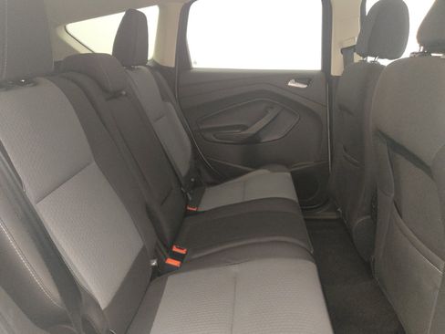 Used 2018 Ford Escape SE image 19