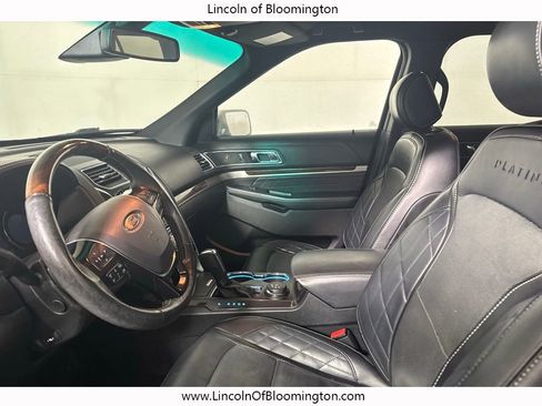 Used 2017 Ford Explorer Platinum image 44