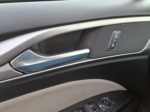 Certified 2018 Ford Fusion S image 15