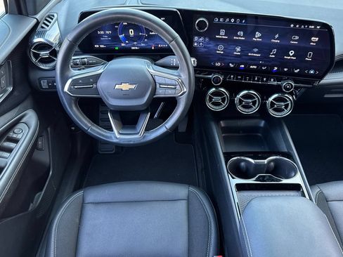 Used 2024 Chevrolet Blazer EV LT AWD/4WD image 17
