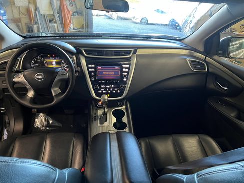 Used 2017 Nissan Murano S AWD/4WD image 13