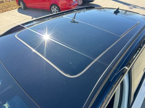 New 2026 Volkswagen Taos SE image 21