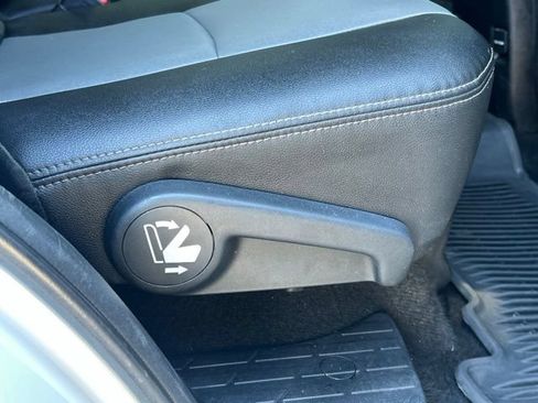 Used 2019 Toyota 4Runner SR5 Premium AWD/4WD image 43