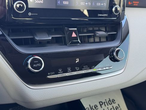 Certified 2022 Toyota Corolla LE image 18