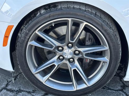 Used 2023 Chevrolet Camaro SS image 9