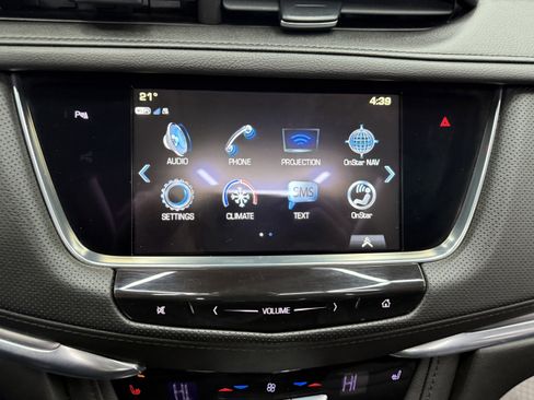 Used 2019 Cadillac XT5 Luxury image 18