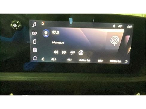 Used 2024 Buick Envista Preferred w/ Advanced Safety Package image 12