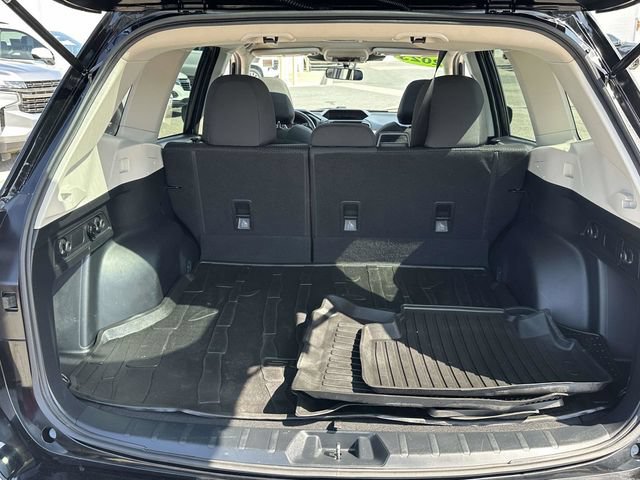Used 2023 Subaru Forester Premium AWD/4WD image 22